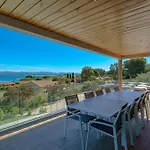 Villa De La Madrague Vue A 200m De La Sur La Presqu' Ile De Giens Sea And Mountain Pleasure Hyères