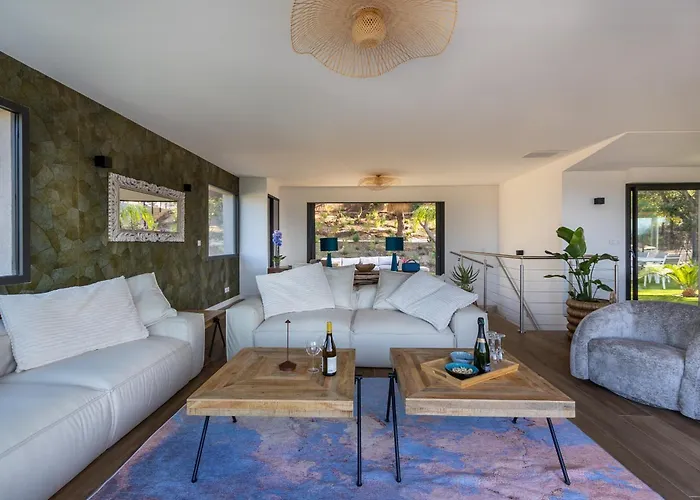 De La Madrague Vue A 200m De La Sur La Presqu' Ile De Giens Sea And Mountain Pleasure *