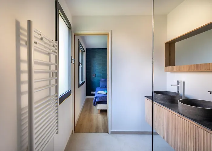 De La Madrague Vue à 200m De La Sur La Presqu' île De Giens Sea&mountain Pleasure Villa Hyères