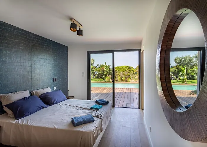 Villa De La Madrague Vue A 200m De La Sur La Presqu' Ile De Giens Sea And Mountain Pleasure *