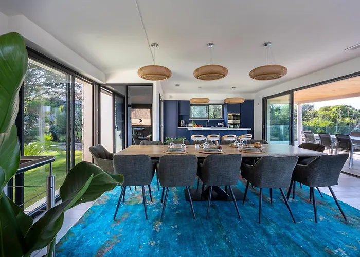 Villa De La Madrague Vue à 200m De La Sur La Presqu' île De Giens Sea&mountain Pleasure Hyères