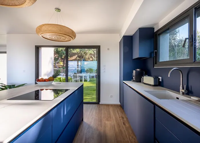 De La Madrague Vue à 200m De La Sur La Presqu' île De Giens Sea&mountain Pleasure Villa Hyères