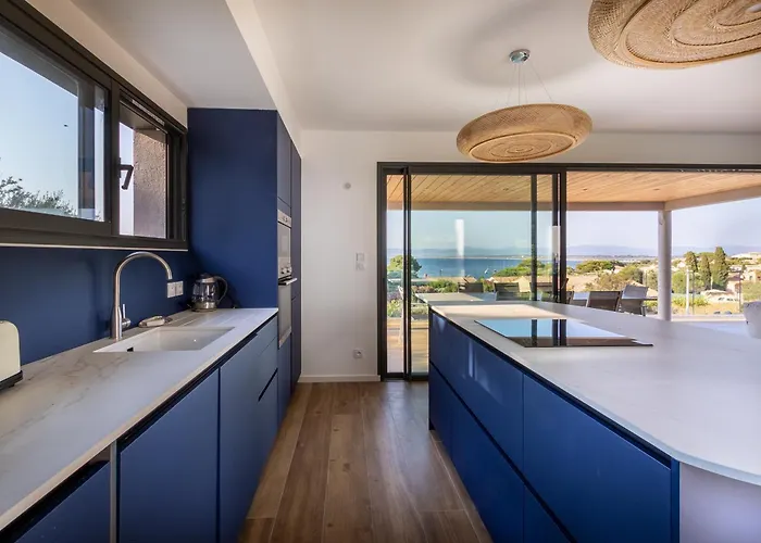 Villa De La Madrague Vue à 200m De La Sur La Presqu' île De Giens Sea&mountain Pleasure Hyères