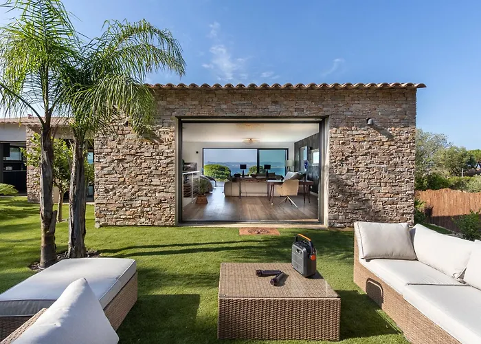 Villa De La Madrague Vue à 200m De La Sur La Presqu' île De Giens Sea&mountain Pleasure