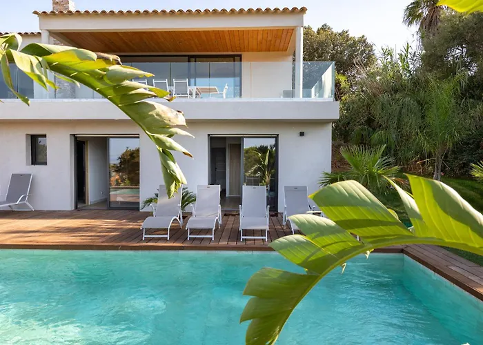 Villa De La Madrague Vue à 200m De La Sur La Presqu' île De Giens Sea&mountain Pleasure Hyères