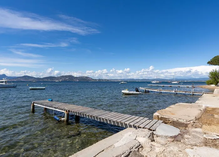 De La Madrague Vue A 200m De La Sur La Presqu' Ile De Giens Sea And Mountain Pleasure *