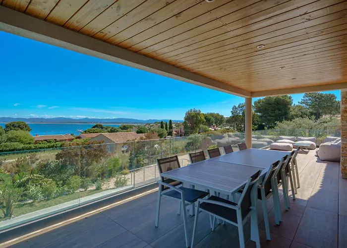 Villa De La Madrague Vue à 200m De La Sur La Presqu' île De Giens Sea&mountain Pleasure Hyères